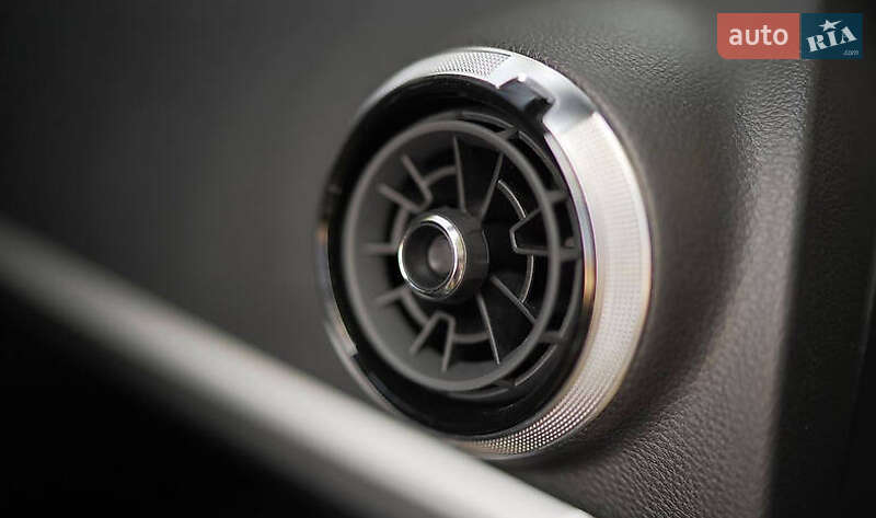 Седан Audi A3 2018 в Львове