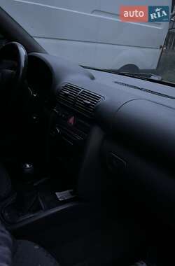 Хэтчбек Audi A3 1998 в 