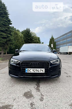 Седан Audi A3 2014 в Львові