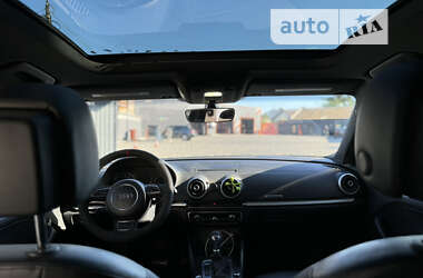 Хэтчбек Audi A3 2016 в 