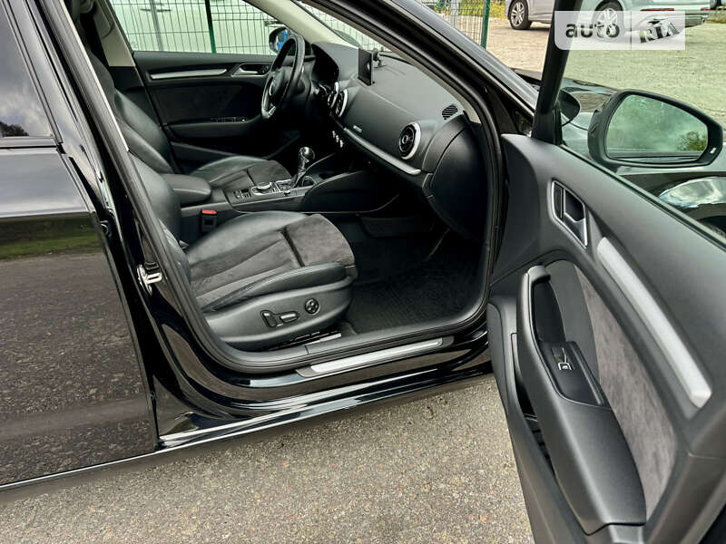 Хэтчбек Audi A3 2016 в Киеве