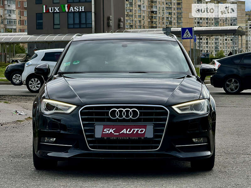 Хэтчбек Audi A3 2016 в Киеве
