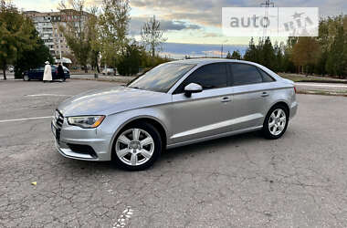 Седан Audi A3 2015 в Кривому Розі