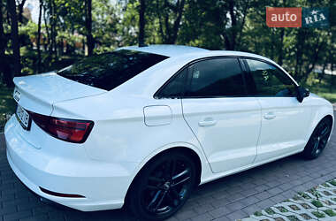Седан Audi A3 2019 в 