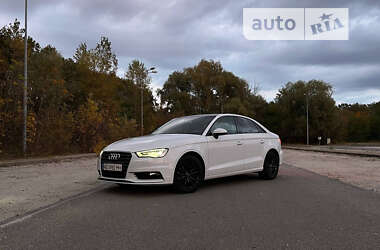 Седан Audi A3 2016 в Днепре