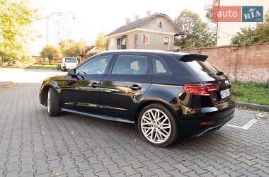 Хэтчбек Audi A3 2017 в 