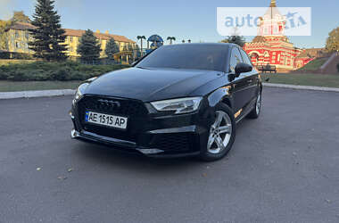 Седан Audi A3 2017 в Каменском