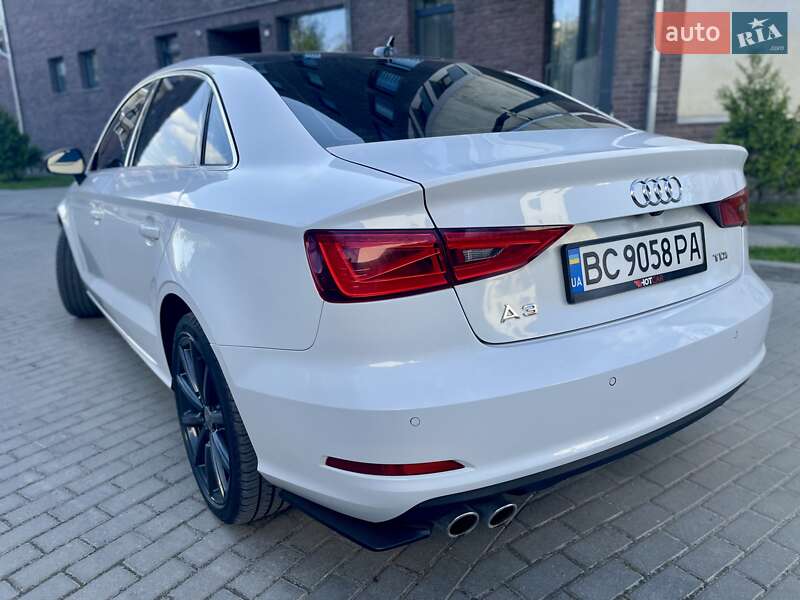 Седан Audi A3 2014 в Львове
