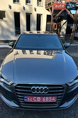 Седан Audi A3 2016 в 