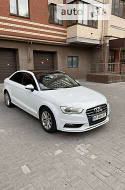 Седан Audi A3 2015 в Днепре