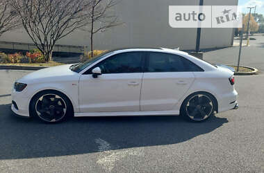Седан Audi A3 2016 в 