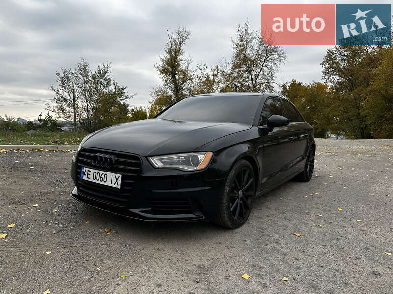 Седан Audi A3 2015 в Днепре