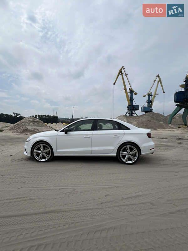 Седан Audi A3 2015 в Киеве фото 2 Седан Audi A3 2015 в Киеве