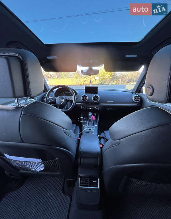 Хэтчбек Audi A3 2016 в Хмельницком