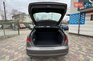 Хэтчбек Audi A3 2013 в 