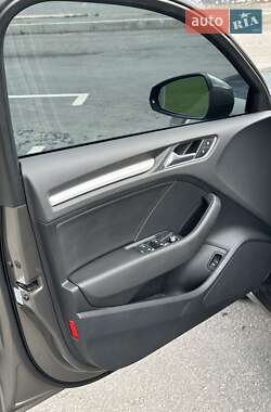 Седан Audi A3 2015 в 