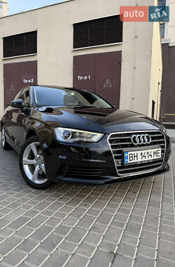 Седан Audi A3 2015 в 