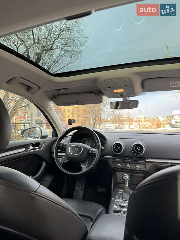 Седан Audi A3 2016 в Івано-Франківську