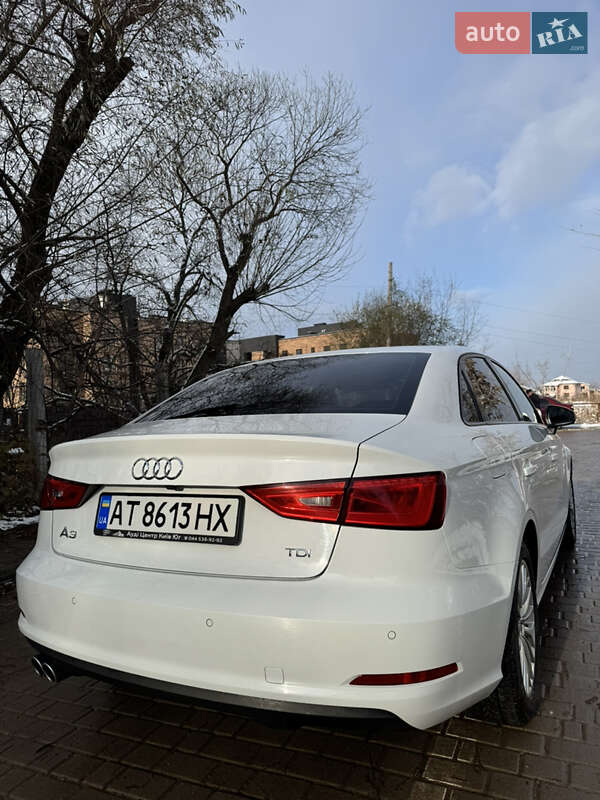 Седан Audi A3 2016 в Івано-Франківську
