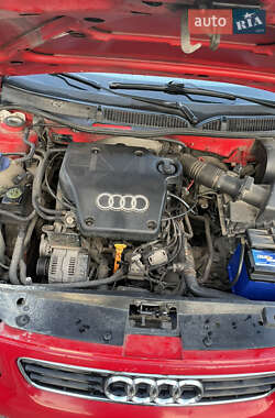 Хэтчбек Audi A3 1997 в 