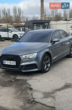 Седан Audi A3 2017 в Запоріжжі