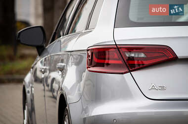 Хэтчбек Audi A3 2015 в 