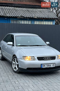 Хетчбек Audi A3 2001 в Костопілі