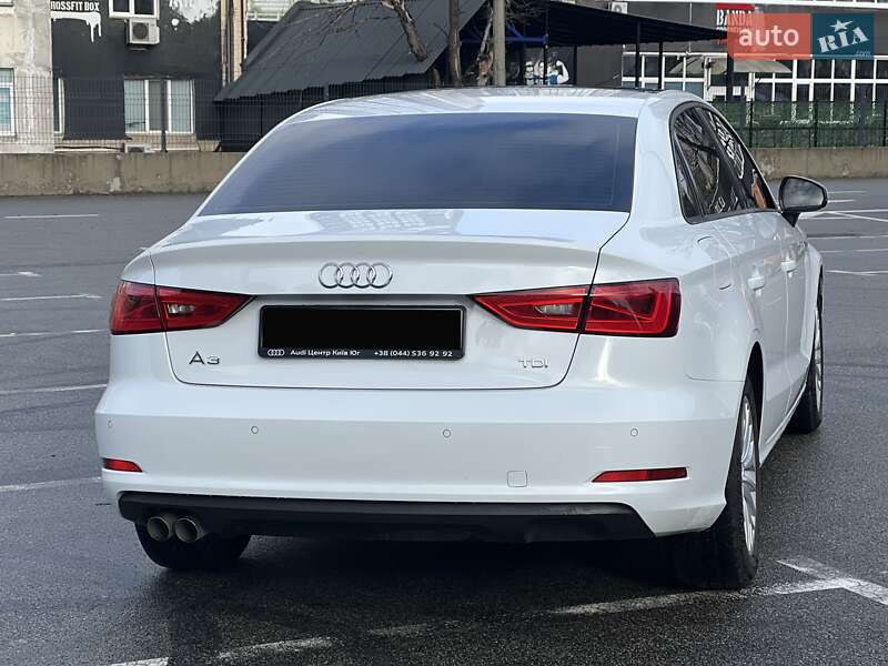 Седан Audi A3 2016 в Києві