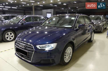 Седан Audi A3 2017 в 