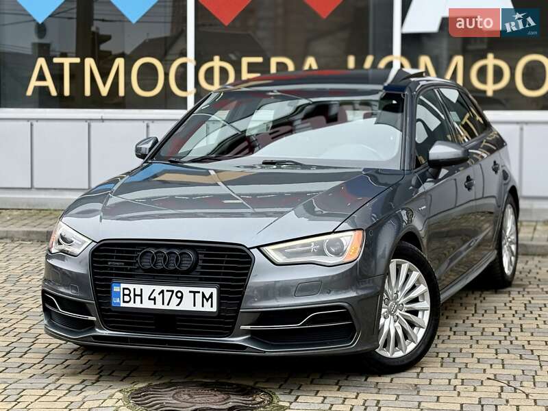 Хэтчбек Audi A3 2016 в Одессе