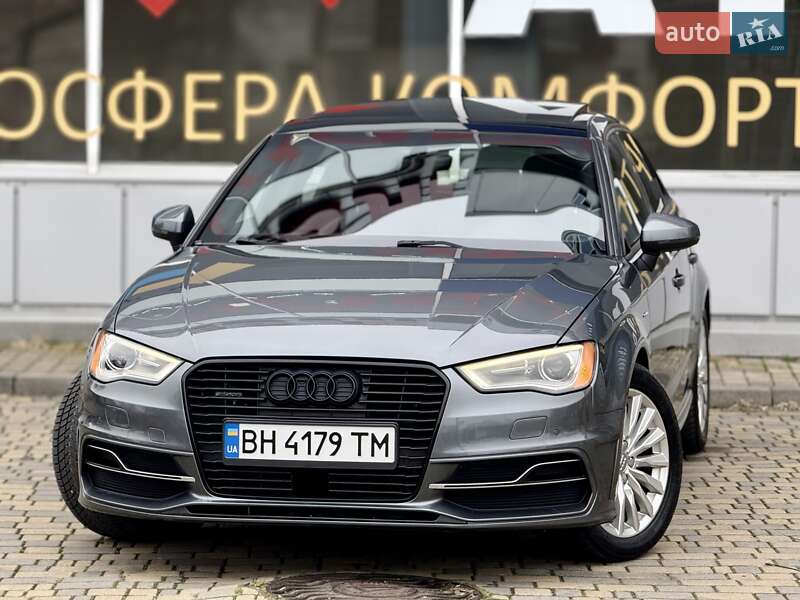 Хэтчбек Audi A3 2016 в Одессе