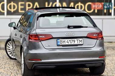 Хэтчбек Audi A3 2016 в 