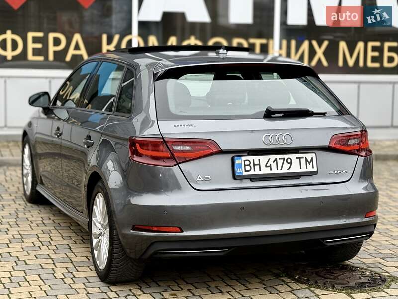 Хэтчбек Audi A3 2016 в Одессе
