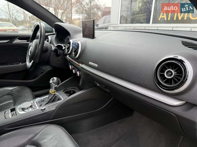 Хэтчбек Audi A3 2016 в Одессе