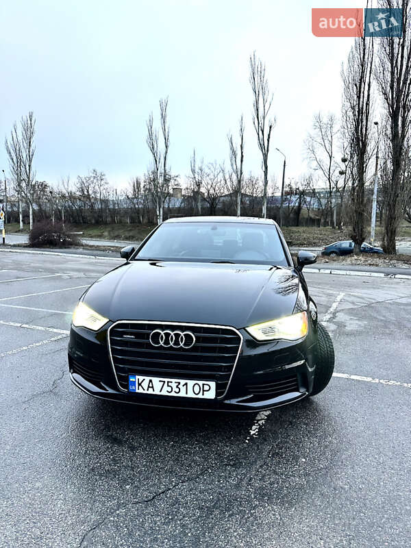 Седан Audi A3 2015 в Киеве