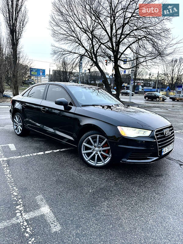 Седан Audi A3 2015 в Киеве