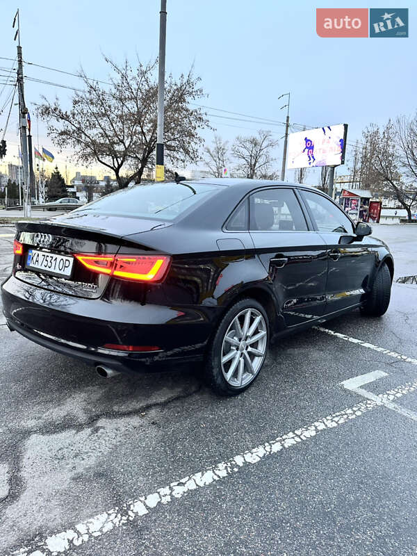 Седан Audi A3 2015 в Киеве