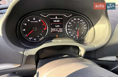 Седан Audi A3 2016 в 