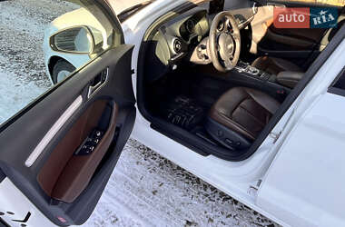 Седан Audi A3 2016 в 