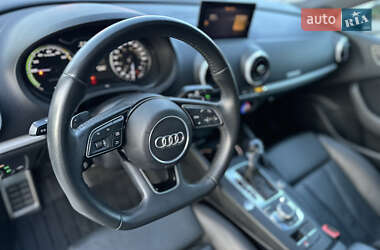 Хэтчбек Audi A3 2017 в 