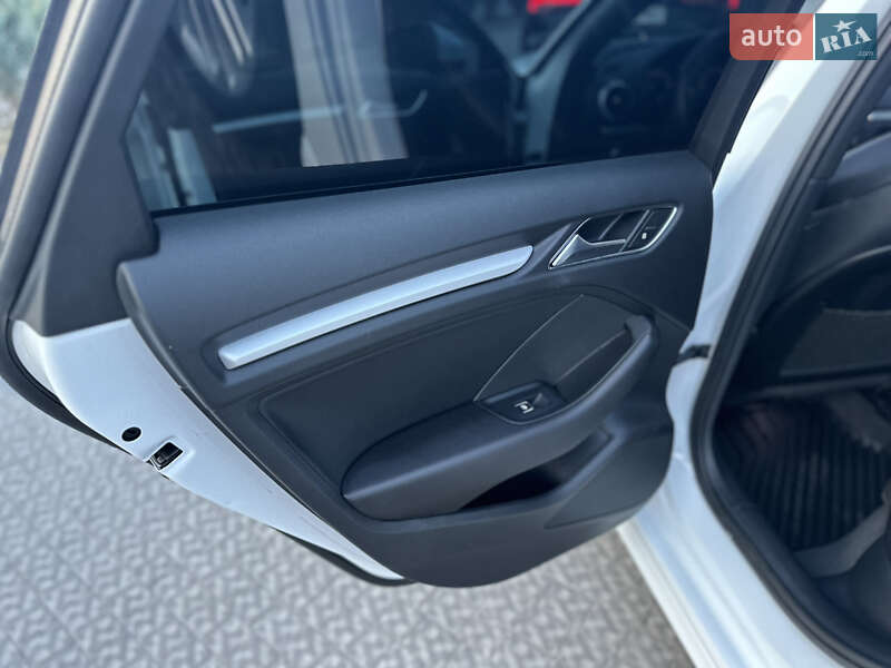 Хетчбек Audi A3 2017 в Полтаві фото 58 Хетчбек Audi A3 2017 в Полтаві
