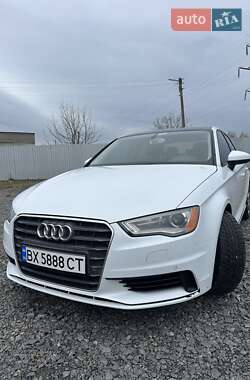 Седан Audi A3 2015 в Хмельницком