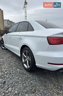 Седан Audi A3 2015 в Хмельницком