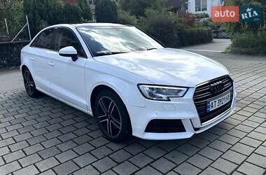 Седан Audi A3 2015 в Києві