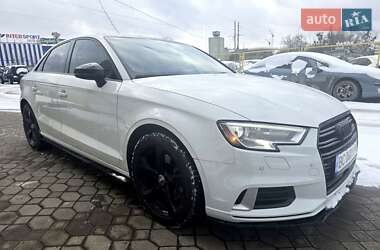 Седан Audi A3 2018 в Львові