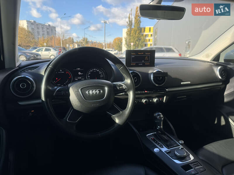 Седан Audi A3 2016 в Києві