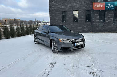 Седан Audi A3 2015 в Ровно