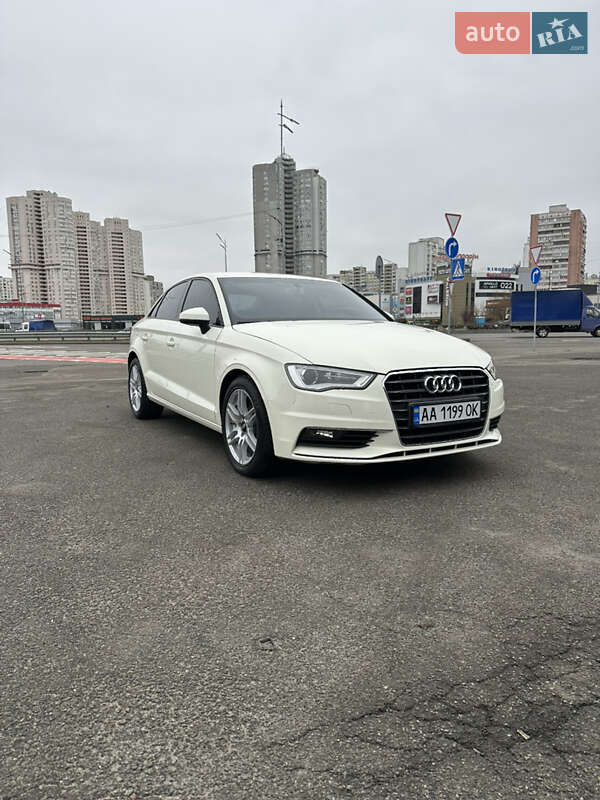 Седан Audi A3 2014 в Києві