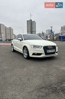 Седан Audi A3 2014 в Києві