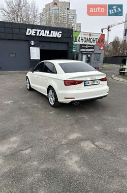 Седан Audi A3 2014 в Києві